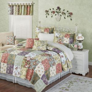 Quilts + Comforters